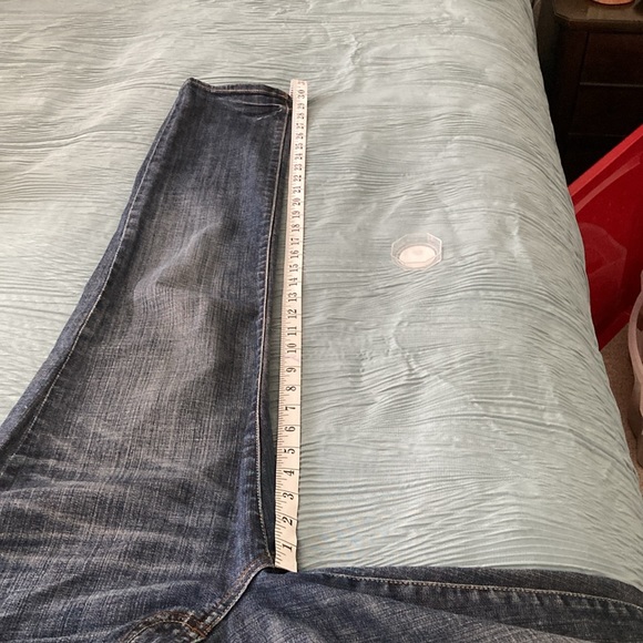 Kut from the Kloth jeans. Size 2, great condition. Fit like a 4-6 vanity sized. - Picture 4 of 12
